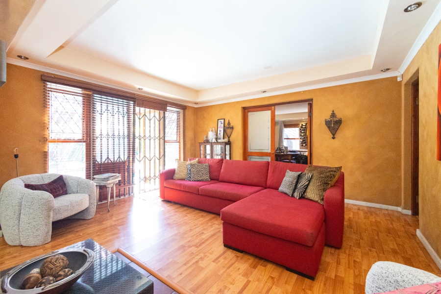 4 Bedroom Property for Sale in Sonstraal Heights Western Cape